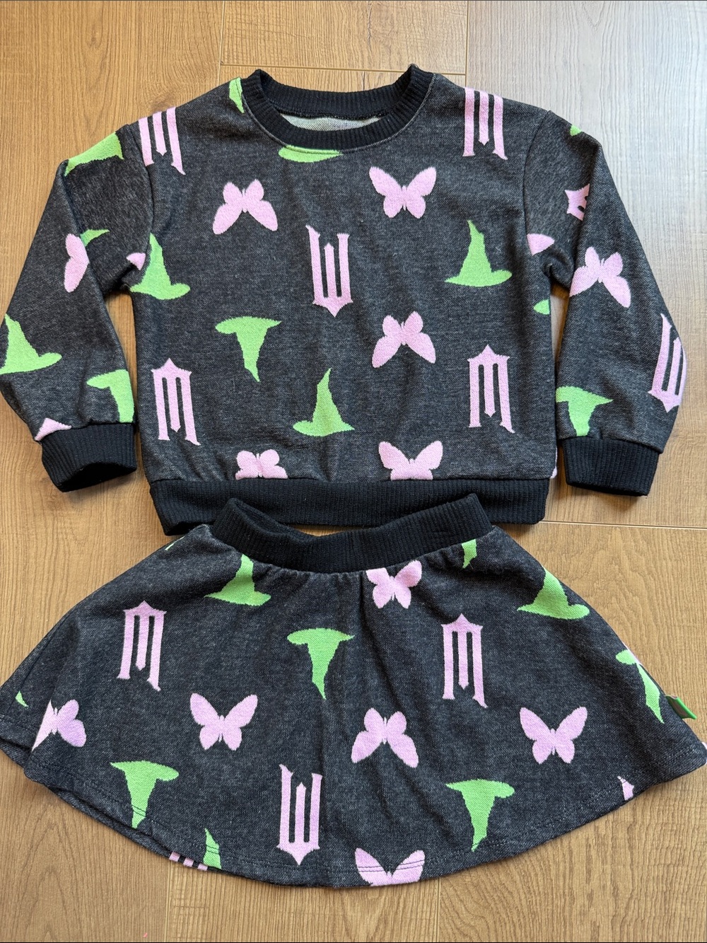 Kids Wicked Black Matching Set with Pink & Green logo Pattern